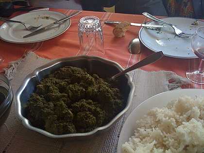 Ravitoto sy Henakisoa